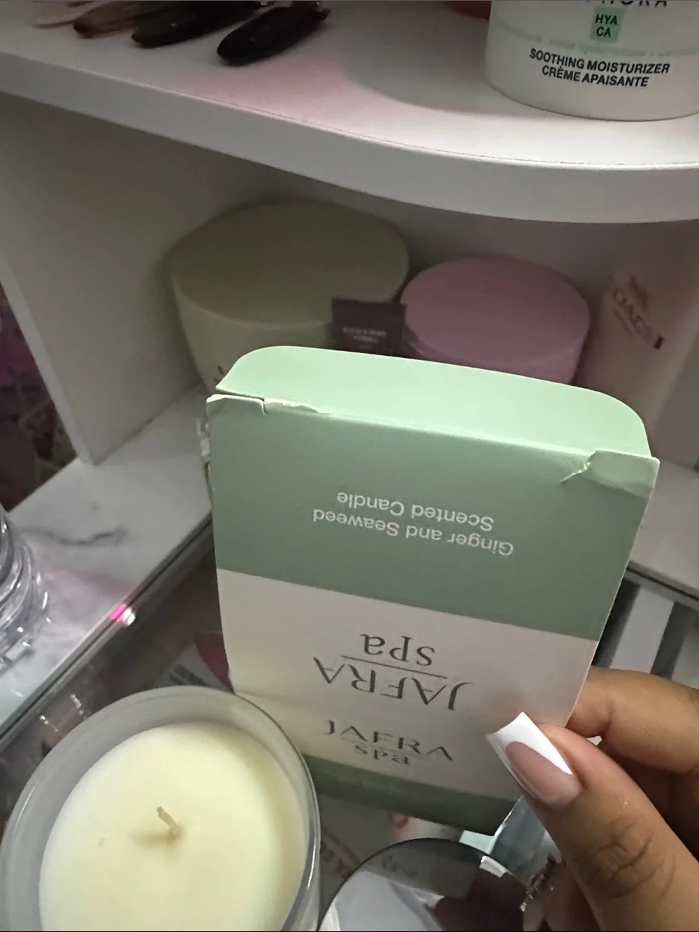 JAFRA Spa Ginger & Seaweed Scented Candle - White and Silver